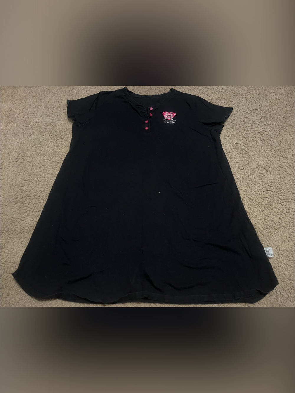 Black Women's Short-Sleeve Nightshirt with Pink Embroidery